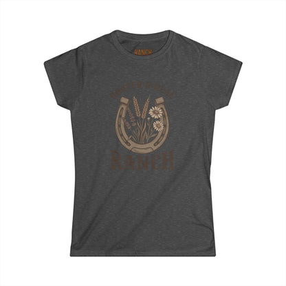 Women's horseshoe garden Ranch Tee - Ranch